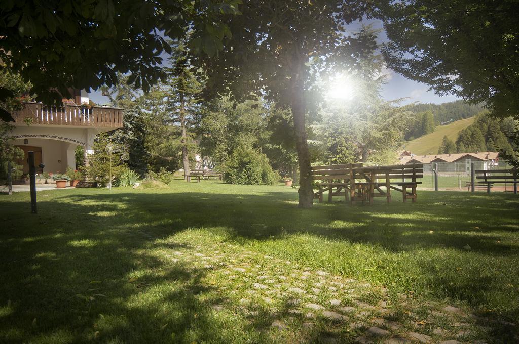 Grand Hotel Biancaneve Folgaria Dış mekan fotoğraf